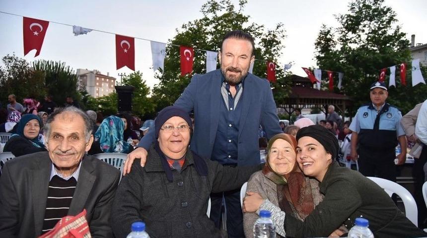 Akpınar&rsquo;da Binler İftarda Bir Araya Geldi