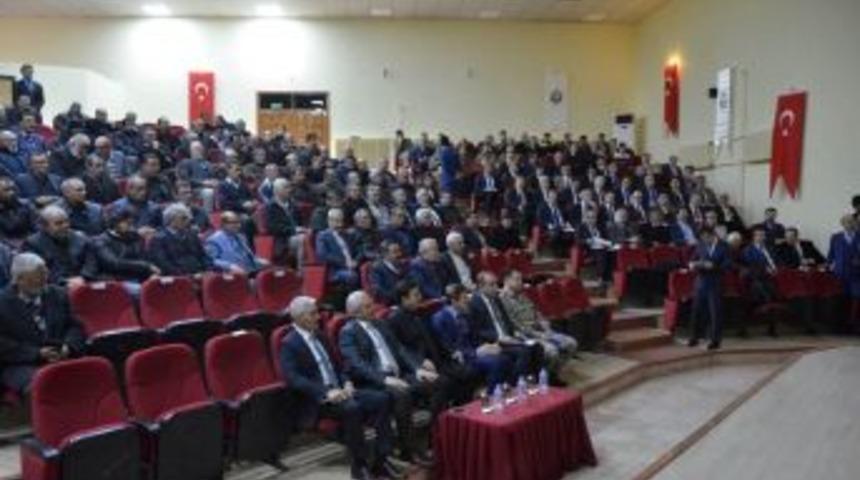 Vali Ali Arslantaş, Erzincan Da Ki Merkeze Bağlı Mahalle Ve K&ouml;y Muhtarları İle Biraraya Geldi