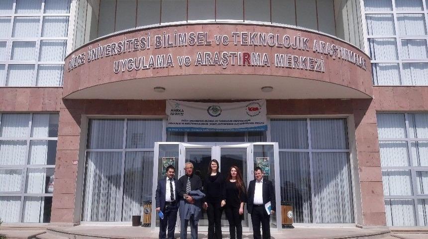 D&uuml;zce &Uuml;niversitesi Firmalarla Bir Araya Geldi