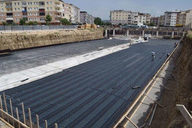 Mustafakemalpaşa’ya Modern Pazar Yeri