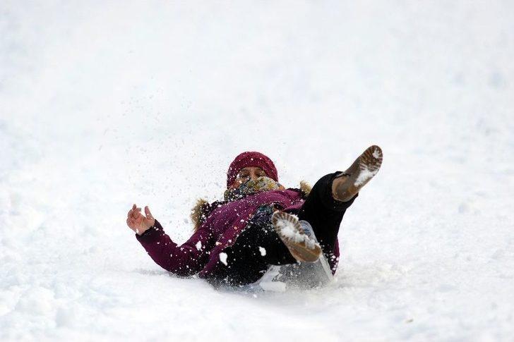 Uludağ’da Sezon Açıldı, Pistler Boş Kaldı G5