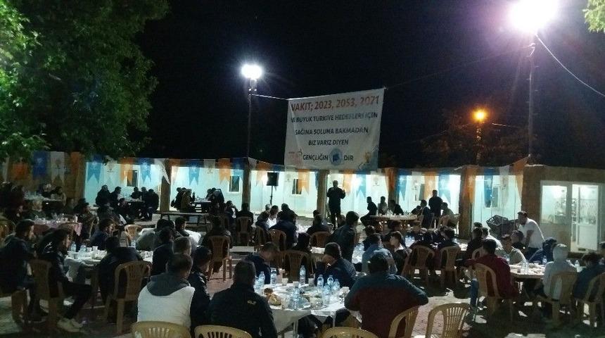 Gelendostlular Sahurda Buluştu