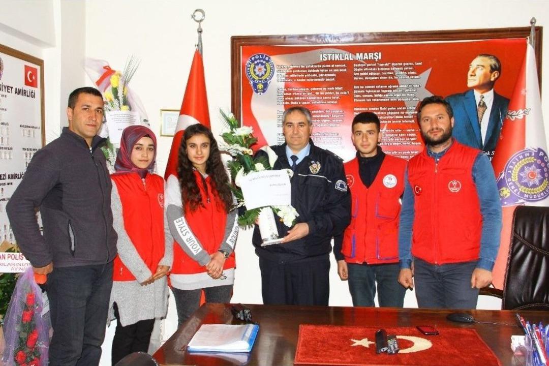 Hizan Gen&ccedil;lik Merkezinden Polise Ziyaret