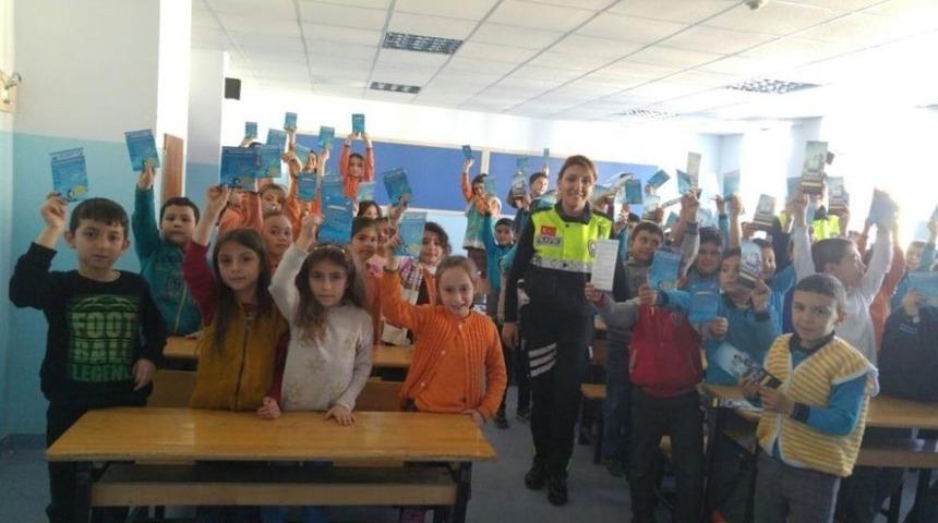 Afyonkarahisar&rsquo;da 2 Bin 698 &Ouml;ğrenciye Trafik Eğitimi Verildi