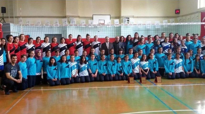 Van&rsquo;da 100. Yıl Turnuvaları Heyecanı