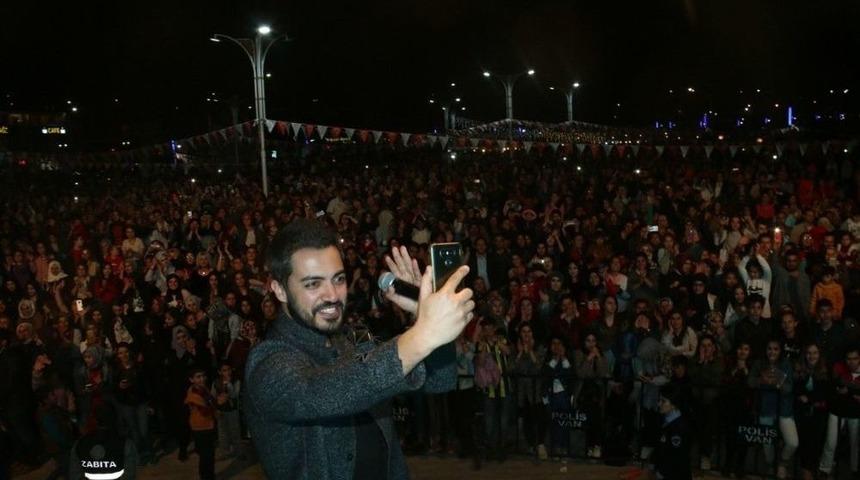 Edremit&rsquo;te Yusuf G&uuml;ney Coşkusu