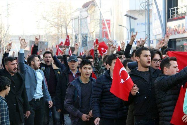 Kudüs Kararını Genç İmam Hatipliler Düzce’de Protesto Etti