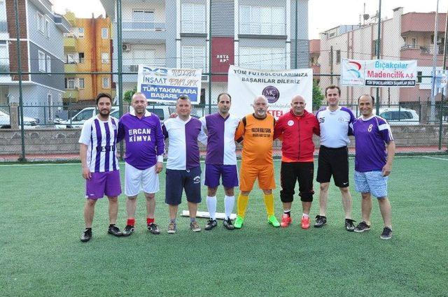 Maçı Dostluk Kazandı 1