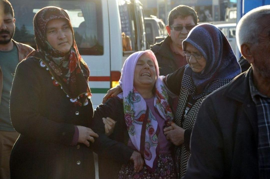 Trakt&ouml;r&uuml;n Altında Kalarak Hayatını Kaybetti