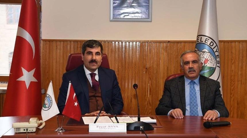 Ak Parti Heyetinden Muş Belediyesine Ziyaret