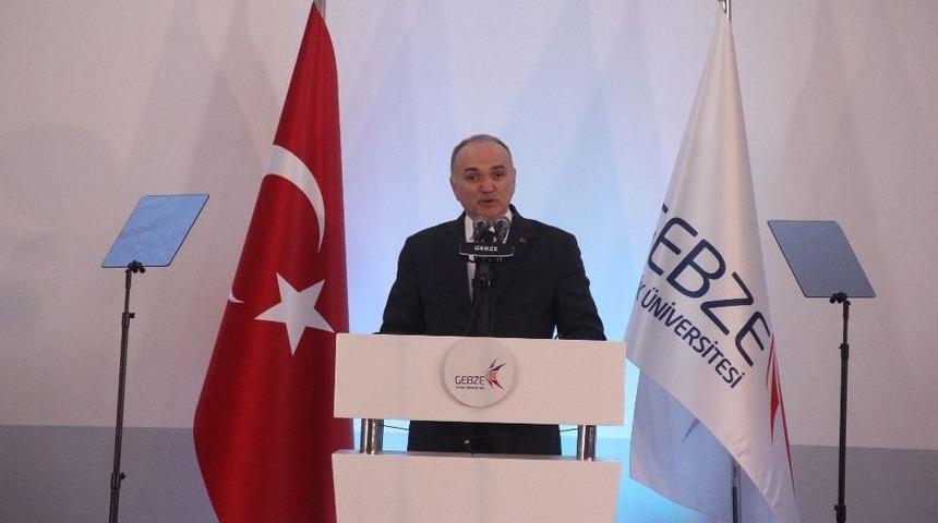 Bilim Sanayi Ve Teknoloji Bakanı Dr. Faruk &Ouml;zl&uuml;: