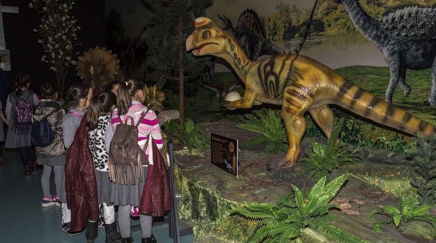 Dinozorlardan S&ouml;mestr S&uuml;rprizi