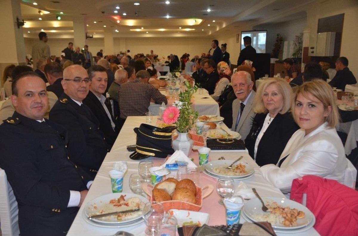 Bilecik Emniyeti&rsquo;nden Emekli Ve &Ccedil;alışanlara Yemek Verildi