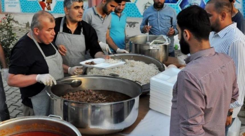 Midyat&rsquo;ta Kazanlar Yetimler Ve Şehit Aileleri İ&ccedil;in Kaynadı