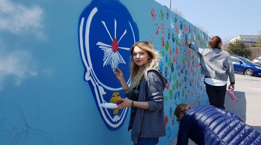 Grafiti İle &lsquo;polis Haftası&rsquo;na Dikkati &Ccedil;ektiler