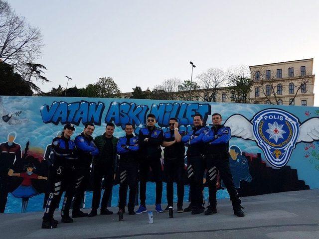 Grafiti İle ‘polis Haftası’na Dikkati Çektiler