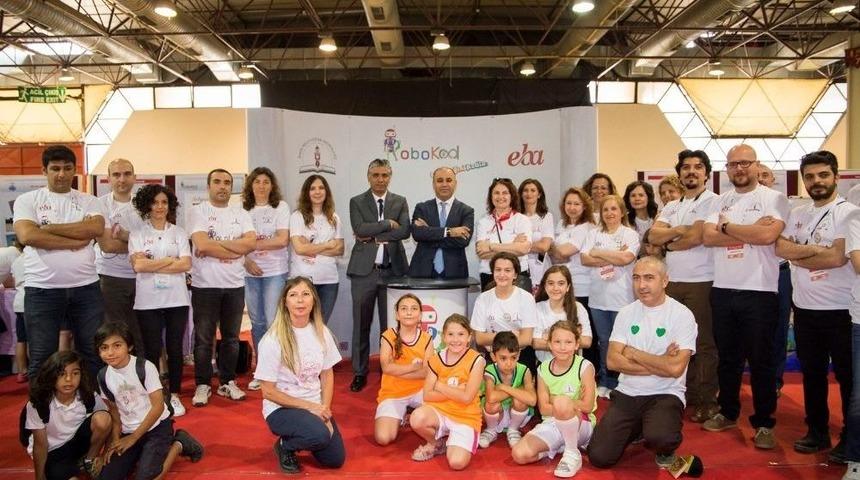 Robokod Robotik Ve Kodlama Şenliği A&ccedil;ıldı