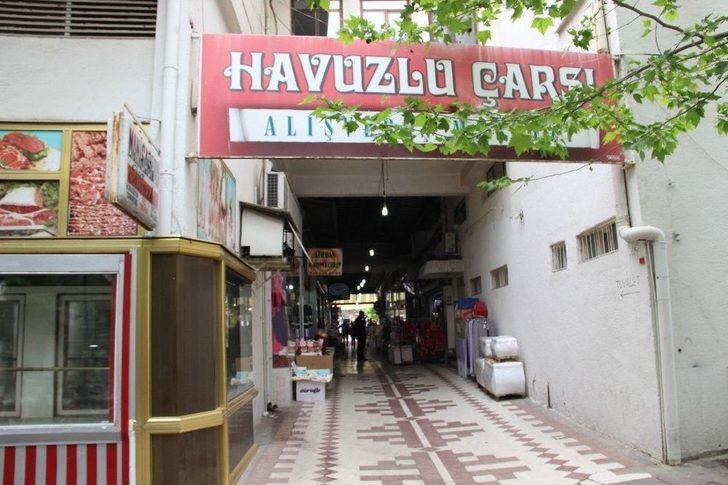 Peruk Takıp Göbek Ata Ata Soydu G2