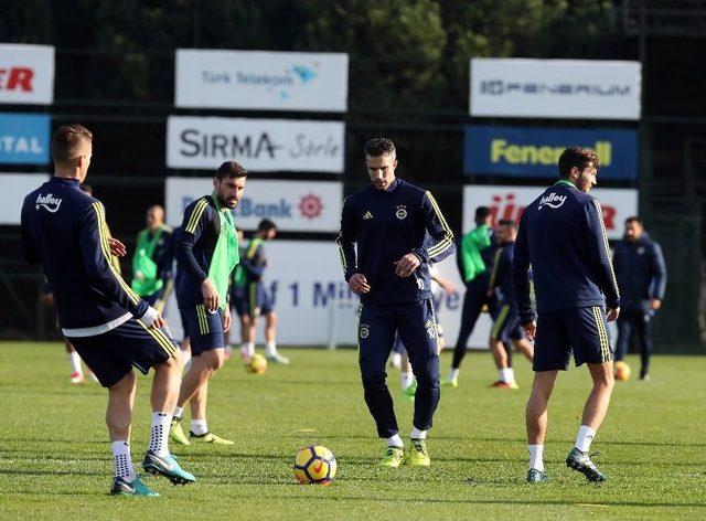 Fenerbahçe, Karabükspor Maçı Hazırlıklarını Sürdürdü