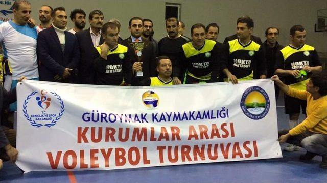 Güroymak’ta Voleybol Turnuvası