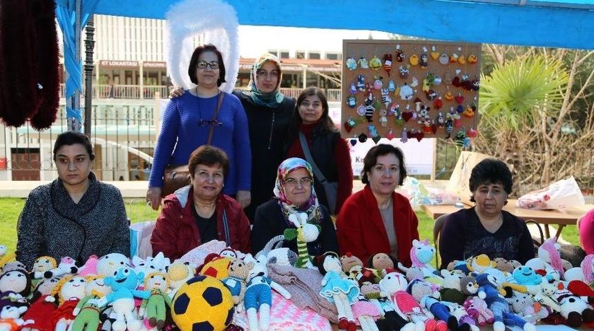 Efeler Belediyesi El Sanatları Pazarı A&ccedil;ıldı