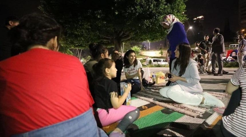 Bakan Sarıeroğlu, Piknik&ccedil;ilerin Sofrasına Konuk Oldu