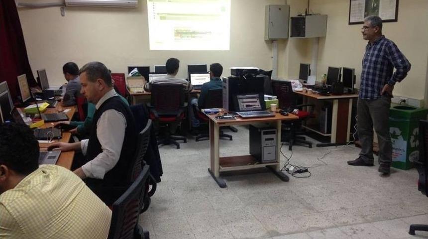 &Ouml;ğretmenlere Robotik Eğitimi Veriliyor