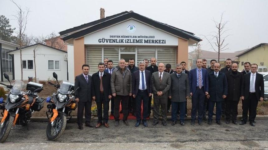 Yeşilyurt Belediyesi &lsquo;g&uuml;venlik İzleme Merkezi&rsquo; Kurdu