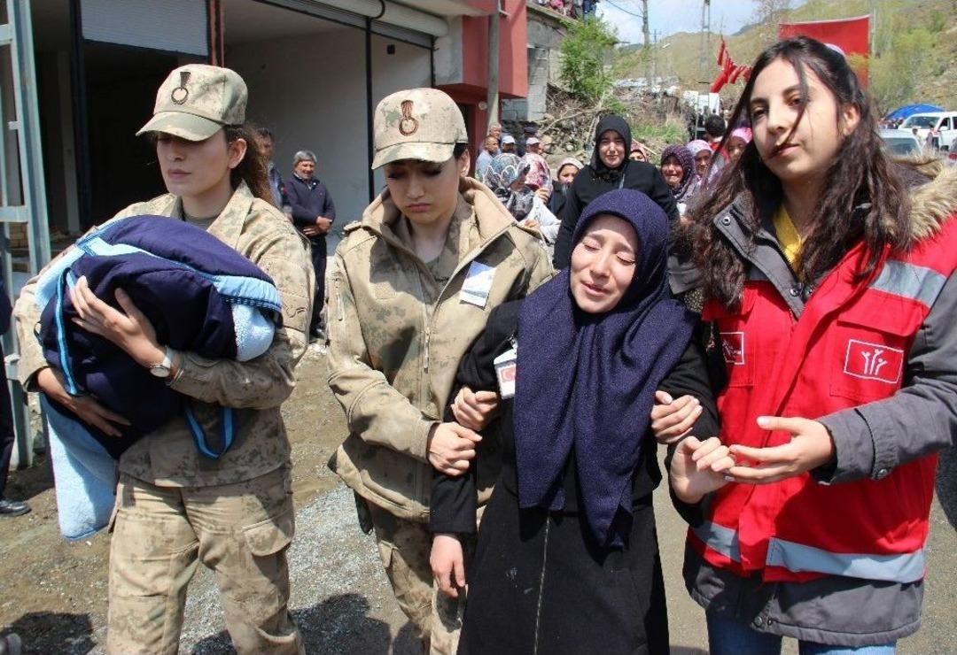 Bitlis Şehidi Son Yolculuğuna Uğurlandı