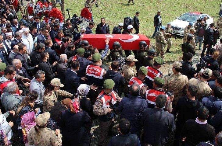 Bitlis Şehidi Son Yolculuğuna Uğurlandı G3