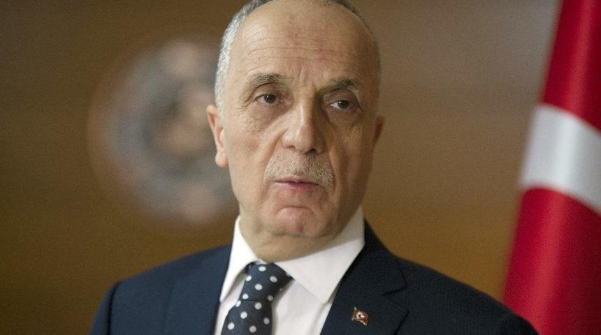 T&uuml;rk-iş&rsquo;in 2018 Yılı İ&ccedil;in Asgari &Uuml;cret Talebi Bin 893 Lira