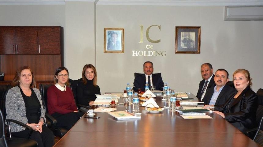 Rekt&ouml;r Karabulut Ic Vakfı Y&ouml;netim Kurulu Toplantısına Katıldı