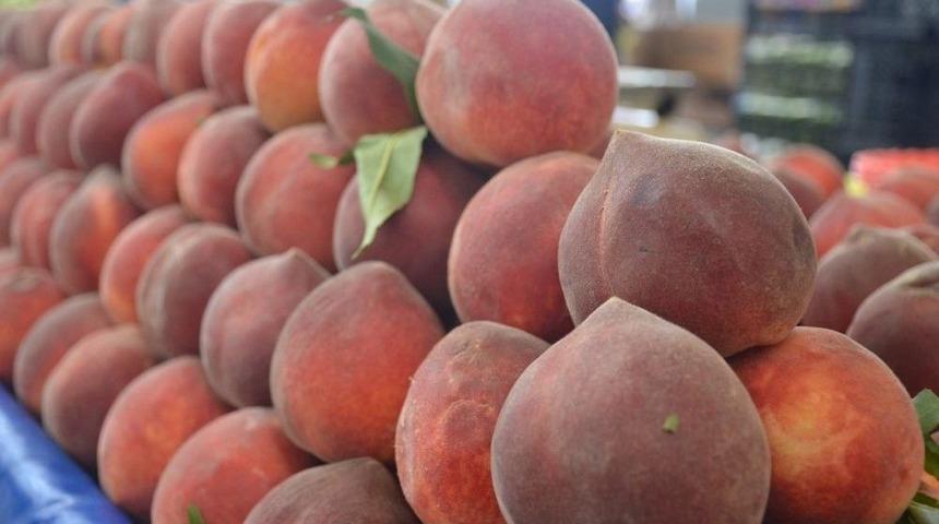 Sezonun İlk Şeftalisi Fiyatı İle Tezgahta El Yakıyor