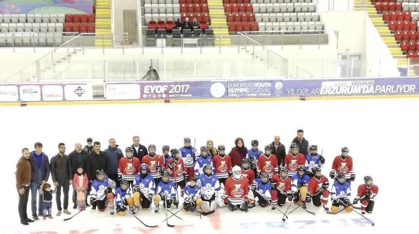 Asp Gen&ccedil;lik Spor Kul&uuml;b&uuml; T&uuml;rkiye Buz Hokey Grup Elemelerine Katıldı