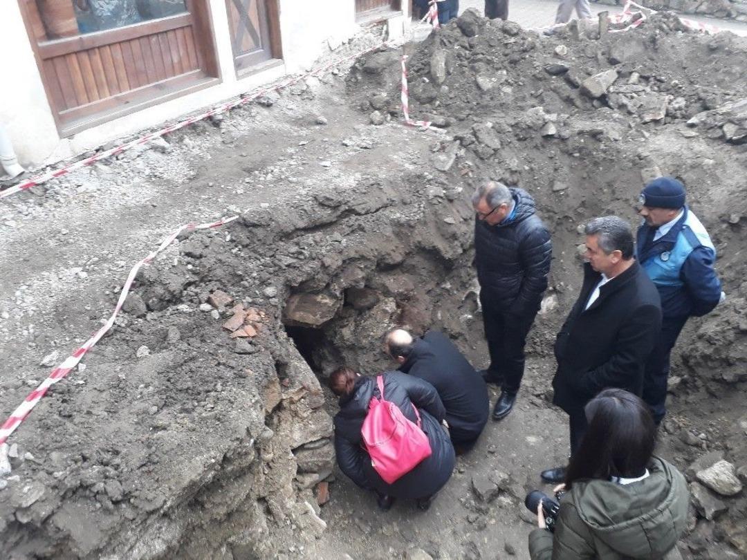 Tretuar &Ccedil;alışmasında Osmanlı D&ouml;nemine Ait Yapı Bulundu