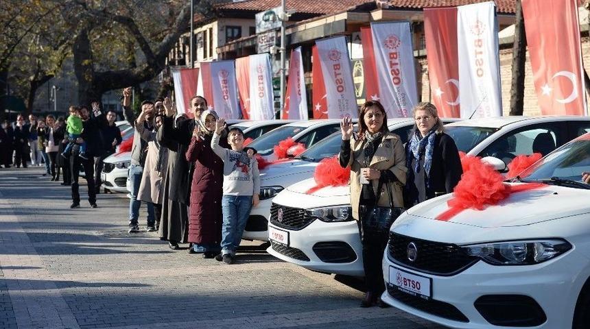 100 Liraya Otomobil Sahibi Oldular