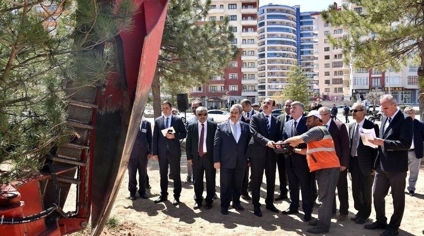 Köprülü Kavşak Çalışmalarından Nakledilen Ağaçlar Bu Parkta Yeşeriyor