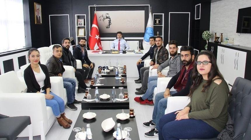 &Ouml;d&uuml;llerini Rekt&ouml;r Karacoşkun İle Paylaştılar