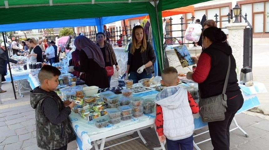 Didim&rsquo;de Velilerden Afrin Şehitlerinin Ailelerine &Ouml;rnek Duyarlılık