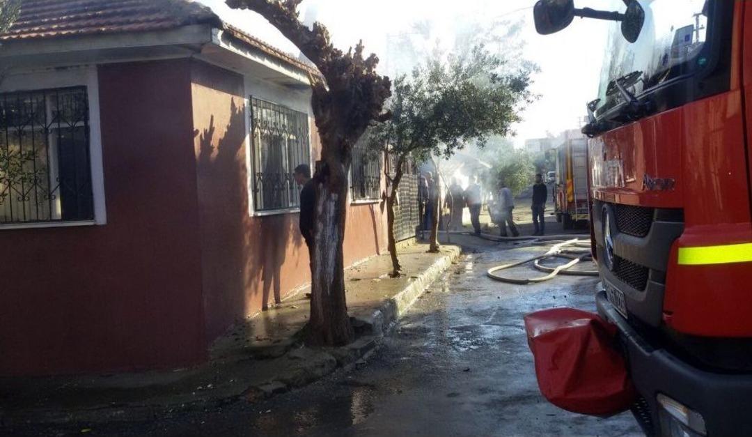 Elektrik Kontağından &Ccedil;ıkan Yangın Evi K&uuml;le &Ccedil;evirdi