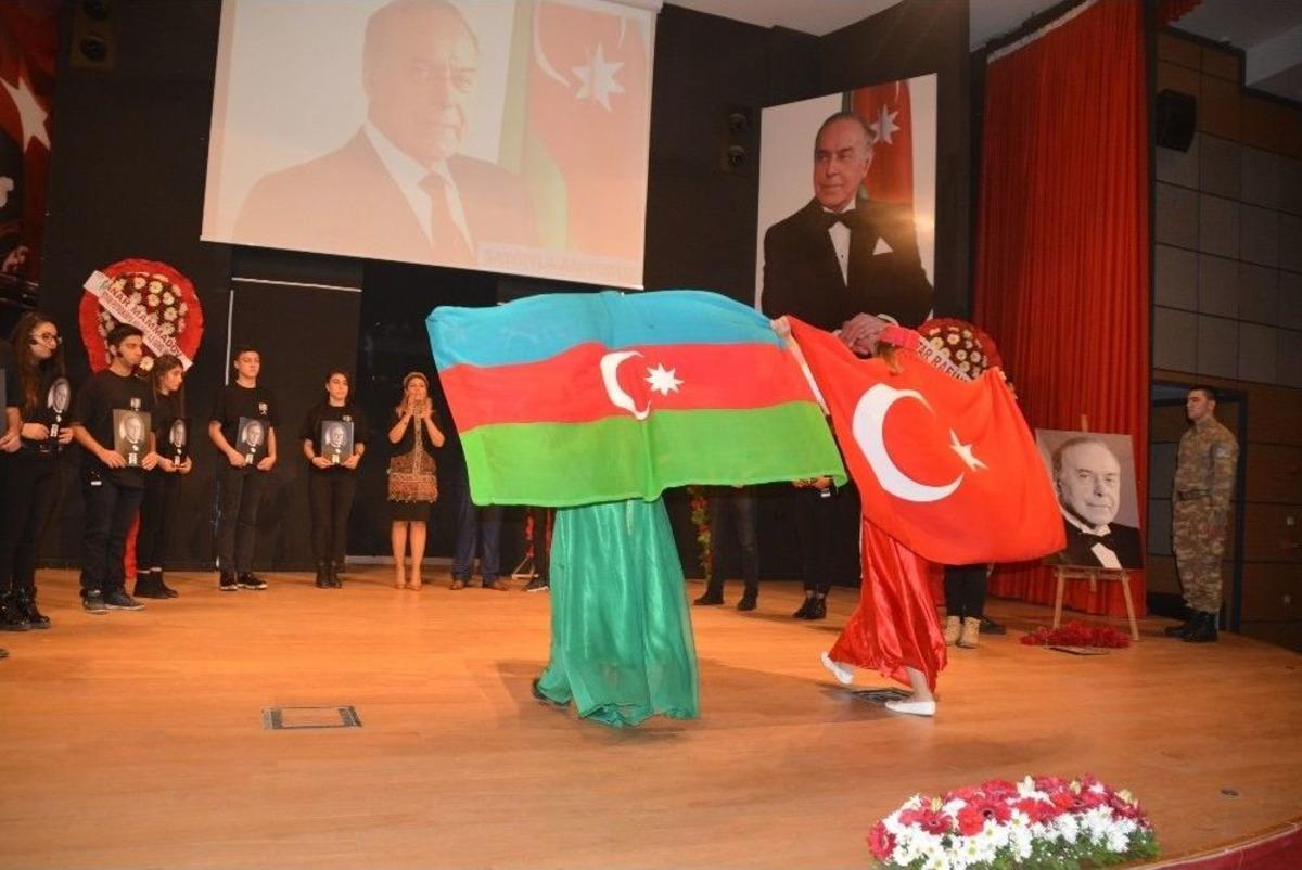 Haydar Aliyev Aliağa&rsquo;da Anıldı