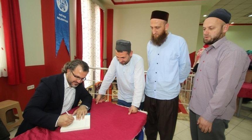 Sıtkı Aslanhan Konferansına Yoğun Katılım