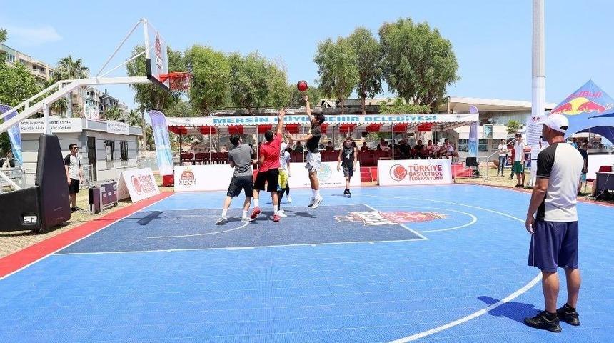 Mersin&rsquo;de &rsquo;sokak Basketbolu&rsquo; Heyecanı