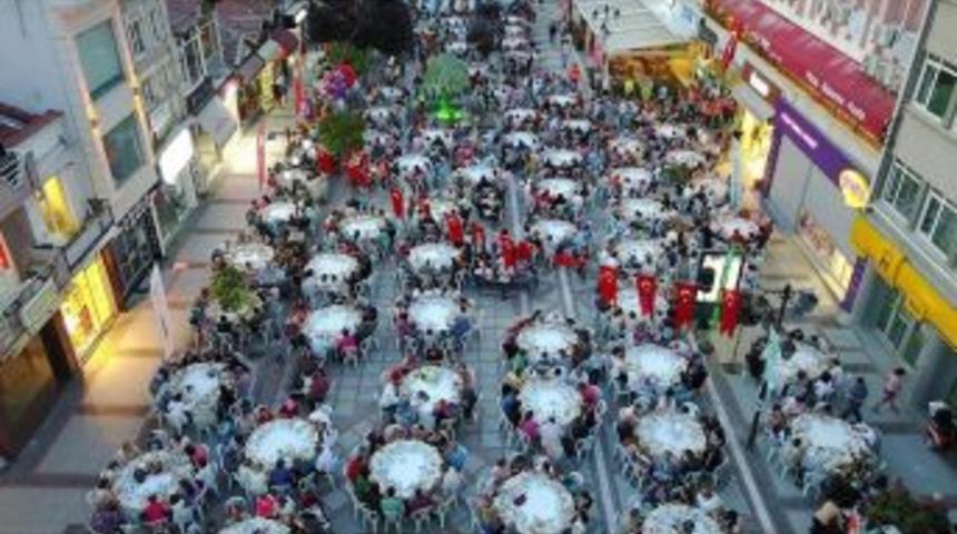 Edirne&rsquo;de Kadir Gecesi Dev İftar Sofrası Kurulacak