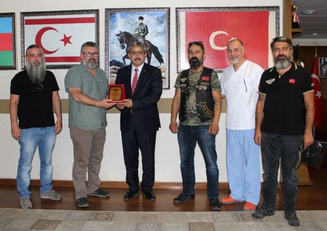 T&uuml;rk Riders Chopper Clup &Uuml;yeleri Başkan Alıcık&rsquo;ı Ziyaret Etti