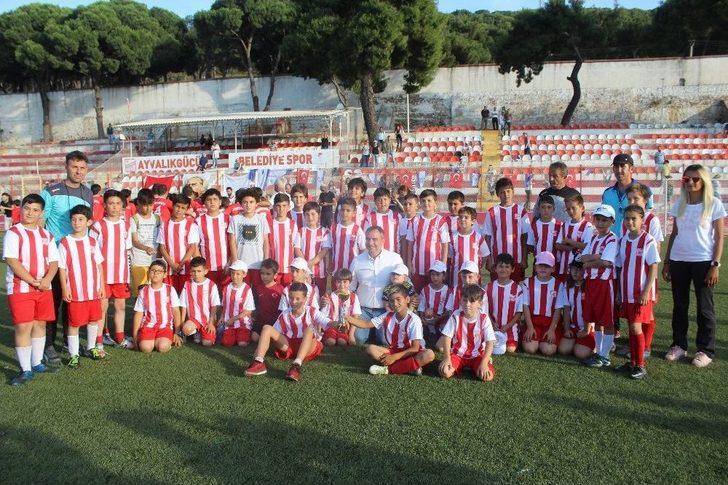 Ayvalık Cup Kupasına Katılan Tüm Takımlar Şampiyon Oldu G1