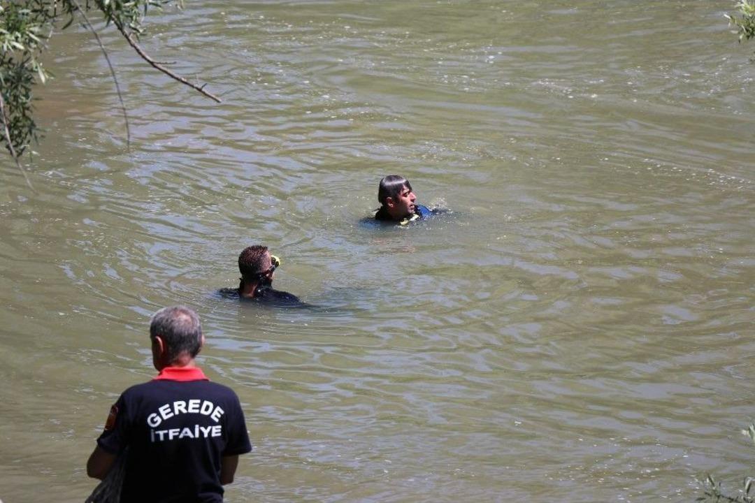 Bolu&rsquo;da, 13 Yaşındaki &Ccedil;ocuk Y&uuml;zmek İ&ccedil;in Girdiği Derede Boğuldu