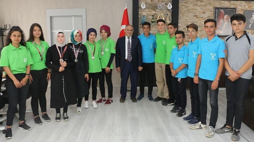 Raftingcilerden Başkan &Ouml;zt&uuml;rk&rsquo;e Teşekk&uuml;r Ziyareti