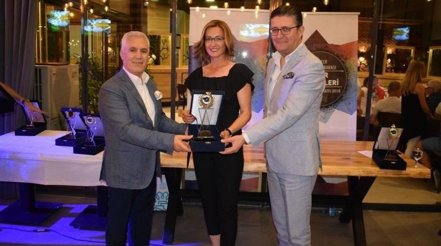 Spor Şenlikleri’ne Emek Verenler Ödüllendirildi