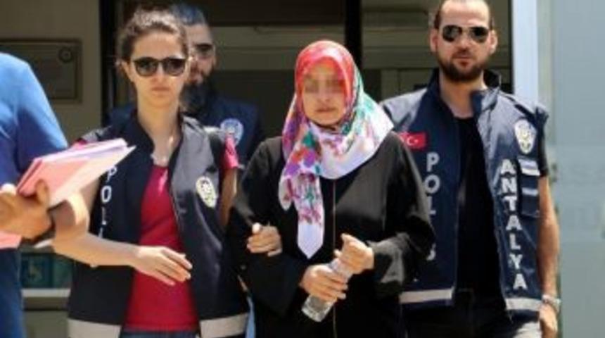 Antalya’da Sevgilisini Öldüren Kadın Tutuklandı